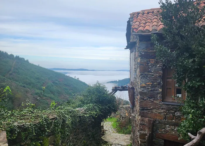 Casa Da Pedra *